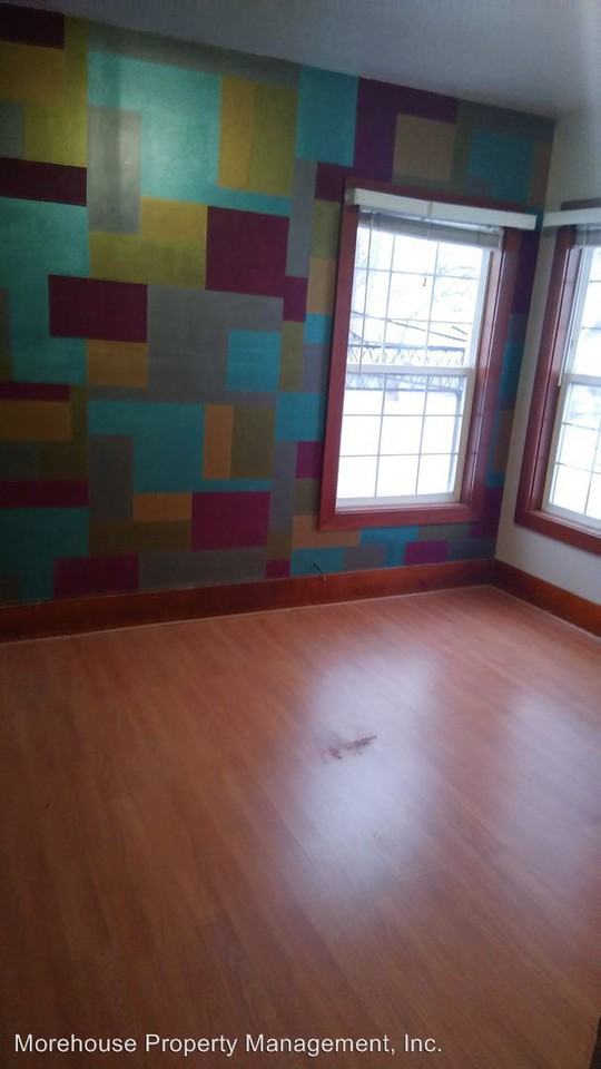 29387 Demerritt Road - Photo 2 of 8