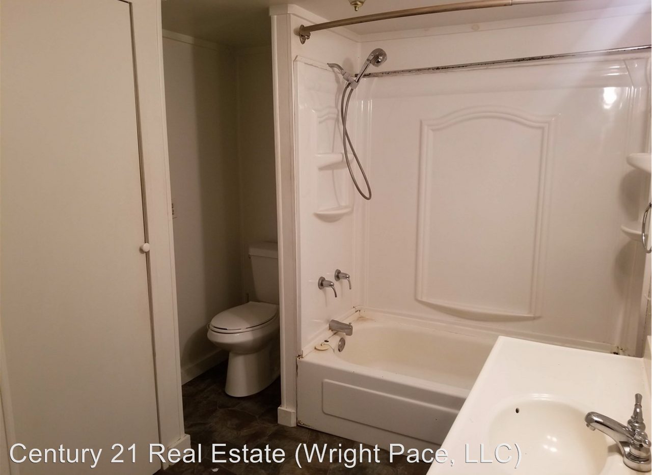 705 Lake - Photo 3 of 7