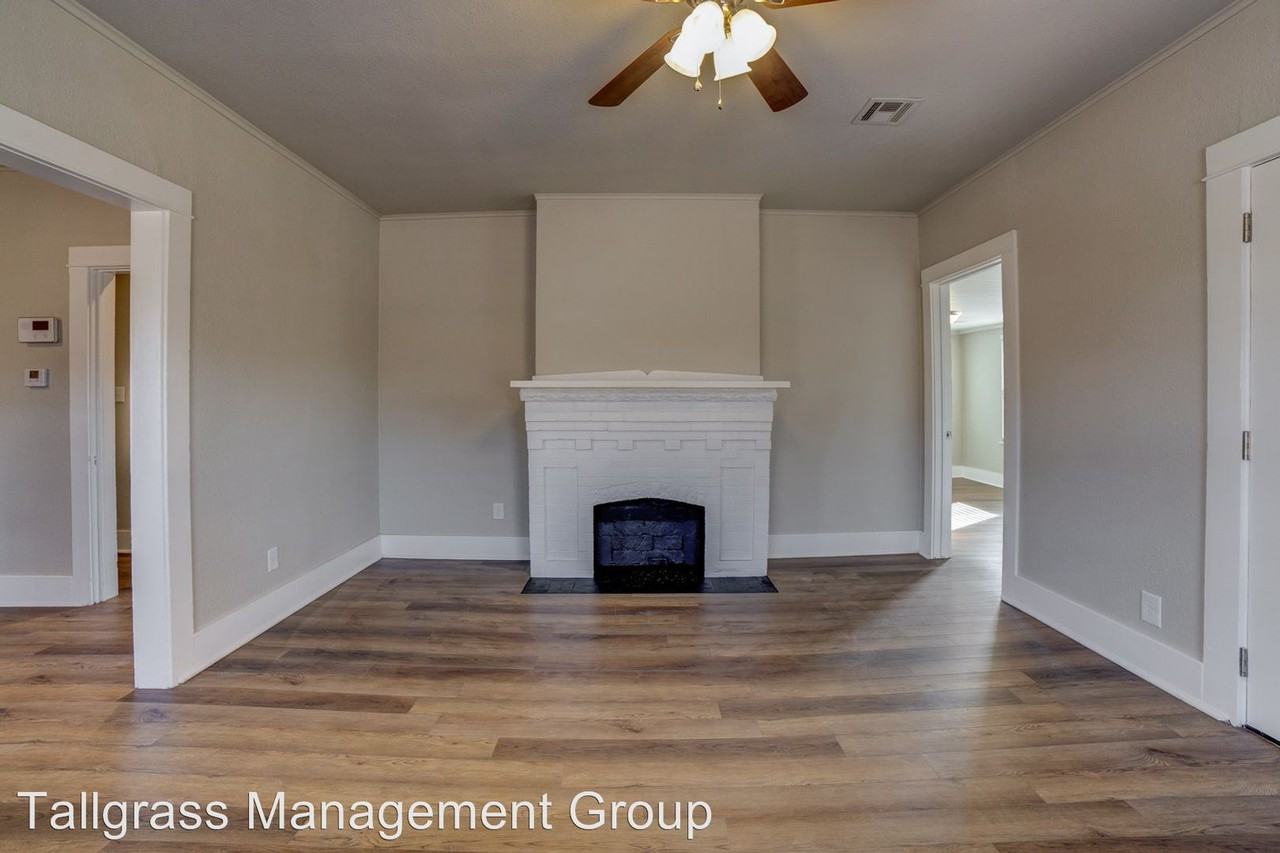2509 E 7th St - Photo 2 of 31