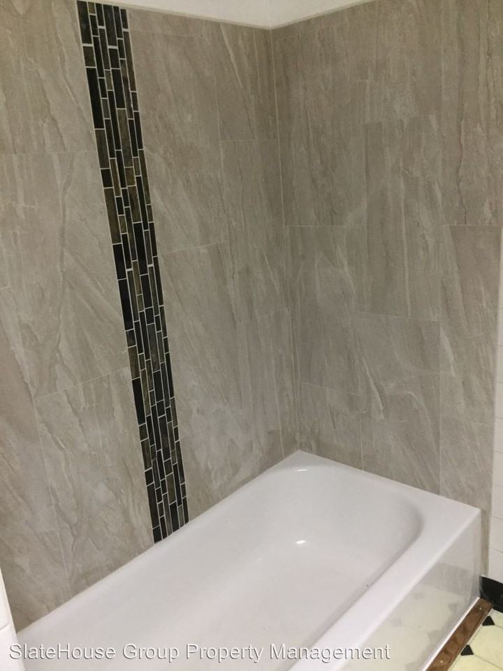 2235 Monroe Ave - Photo 3 of 18