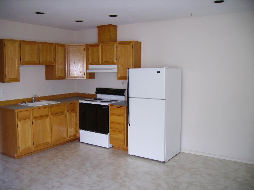 40 E Collins St - Photo 3 of 6