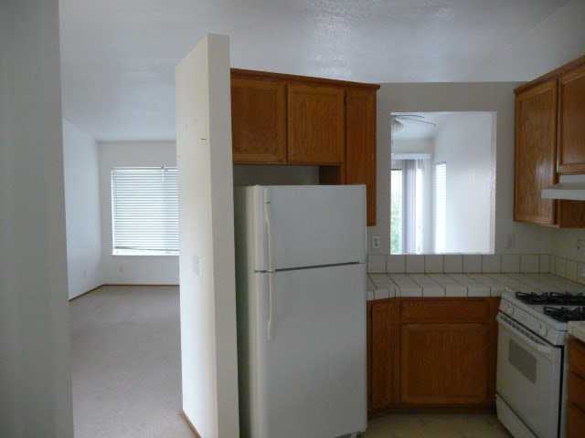 1387 Peppertree Way - Photo 2 of 3