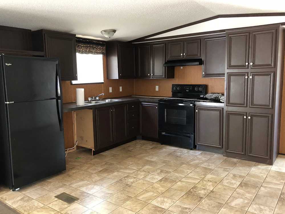 2751 S 72nd Dr - Photo 2 of 5