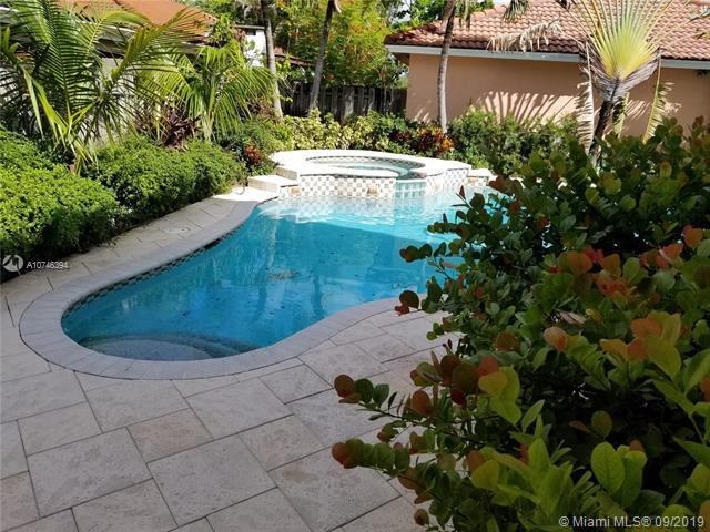 5764 NW 98th Pl - Photo 3 of 8