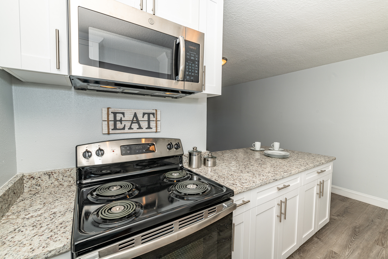 Seaside Apartments - Photo 2 of 22