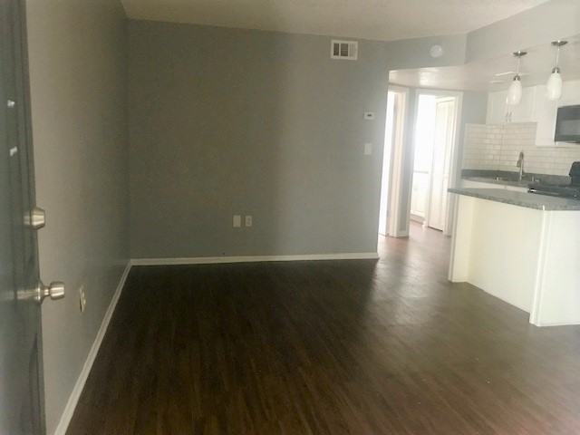 Betty Lane Apartments - Photo 2 of 6