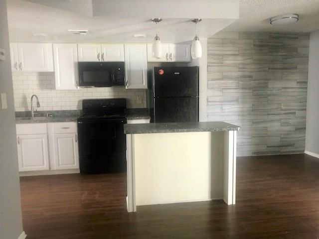 Betty Lane Apartments - Photo 3 of 6