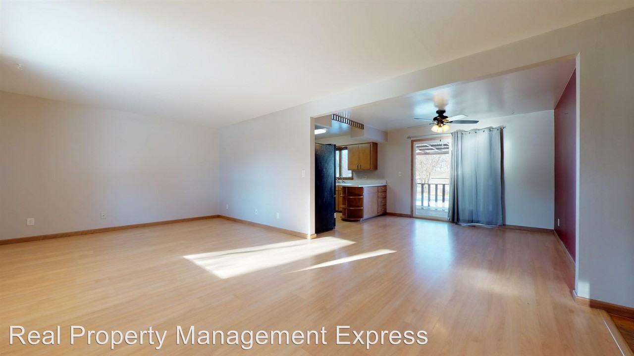 1112 E Beechnut St - Photo 2 of 15