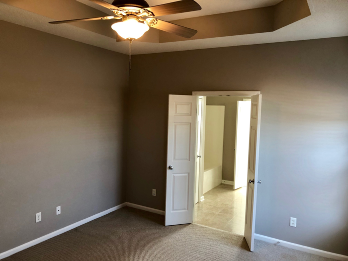 9724 Moonlight Dr - Photo 3 of 5
