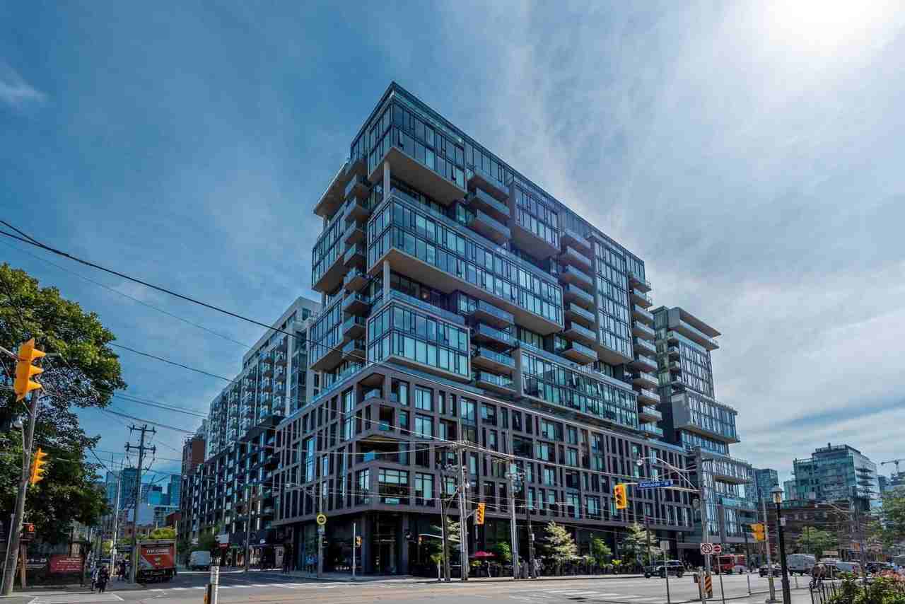 111 Bathurst Street