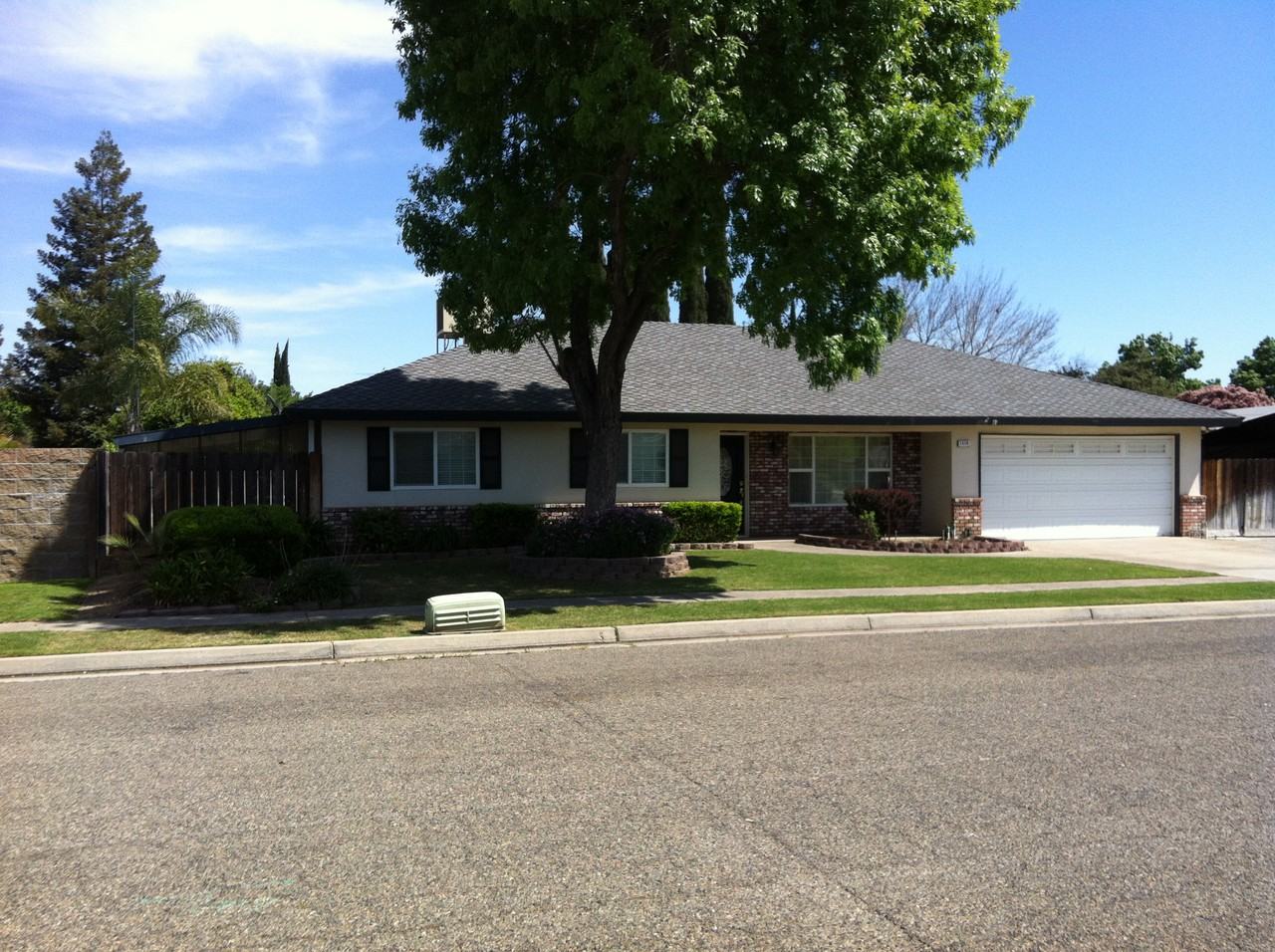 1510 Riverview Dr - Photo 2 of 40