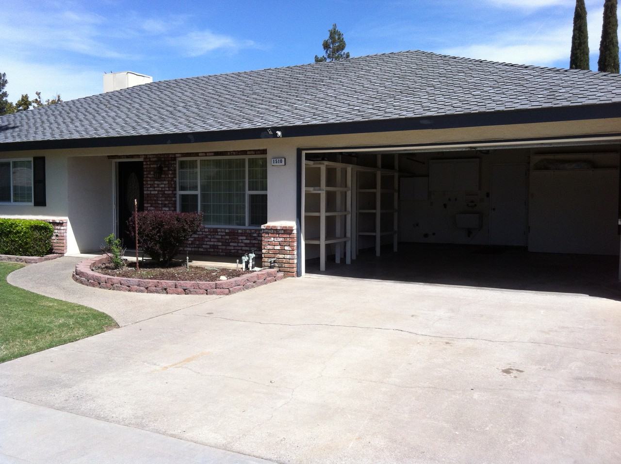 1510 Riverview Dr - Photo 3 of 40