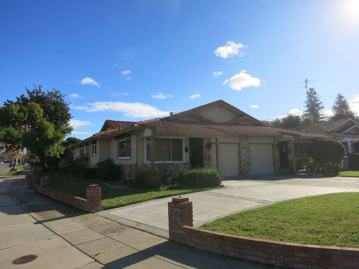 852 Opal Drive - Photo 2 of 18