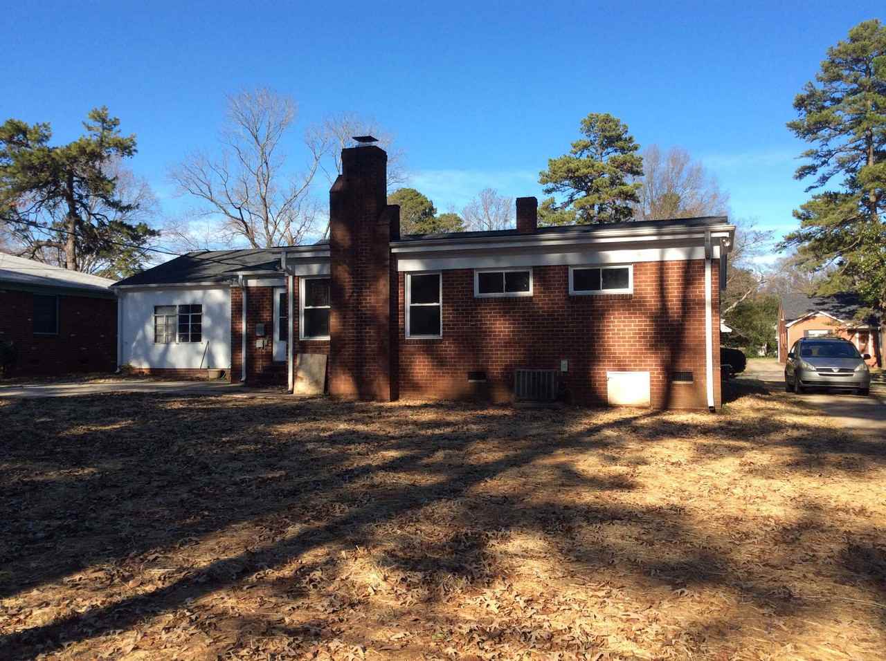 1713 Madison Ave - Photo 3 of 16