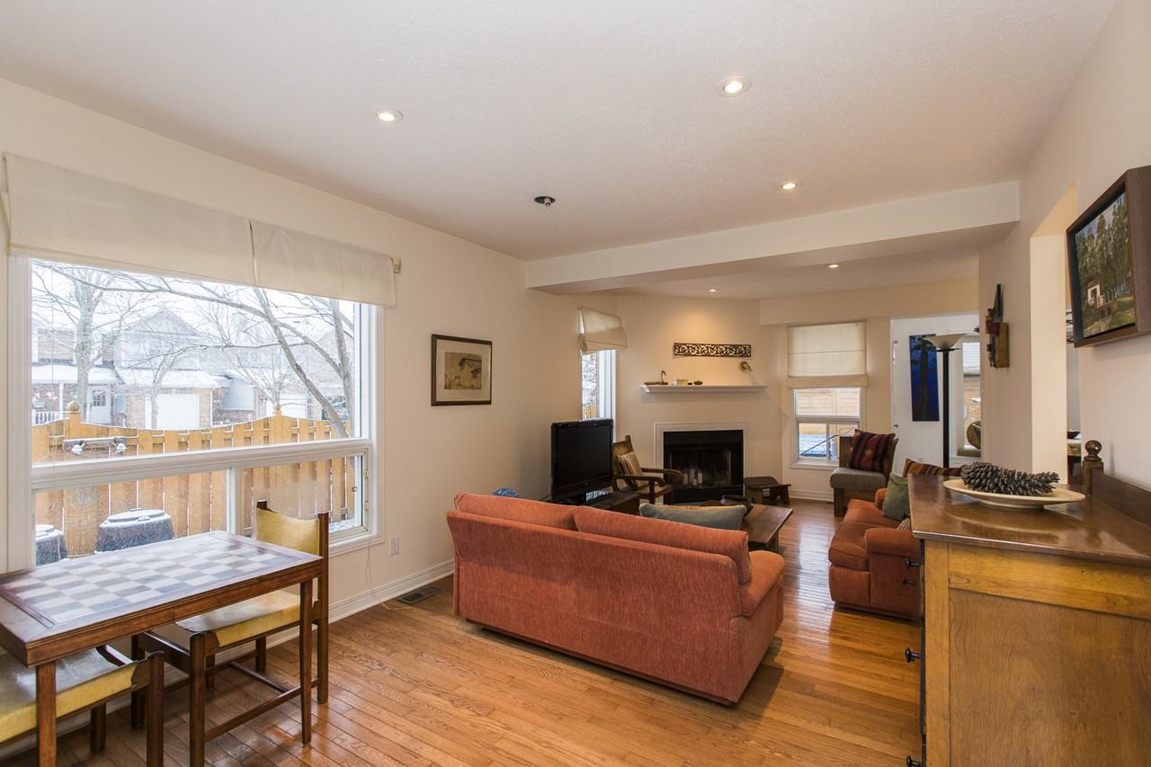 21 Blackdome Crescent - Photo 2 of 9