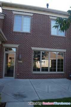 12426 Flanders Ct NE - Photo 2 of 14