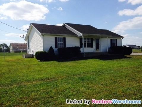 455 Davis Ln - Photo 3 of 14