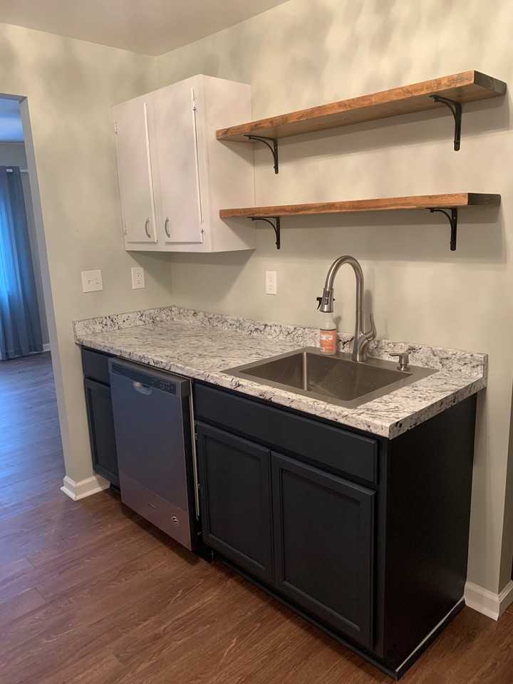 1702 Nelson Avenue - Photo 2 of 4