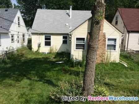 5816 44th Ave S - Photo 2 of 10