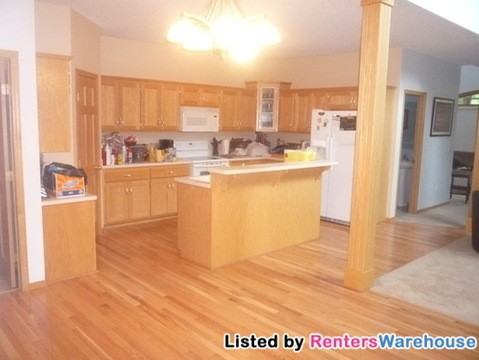 1200 N Dupont Ln - Photo 3 of 13