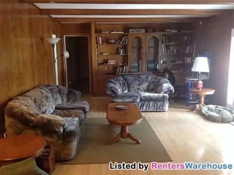 7702 Oldhaven St - Photo 3 of 11