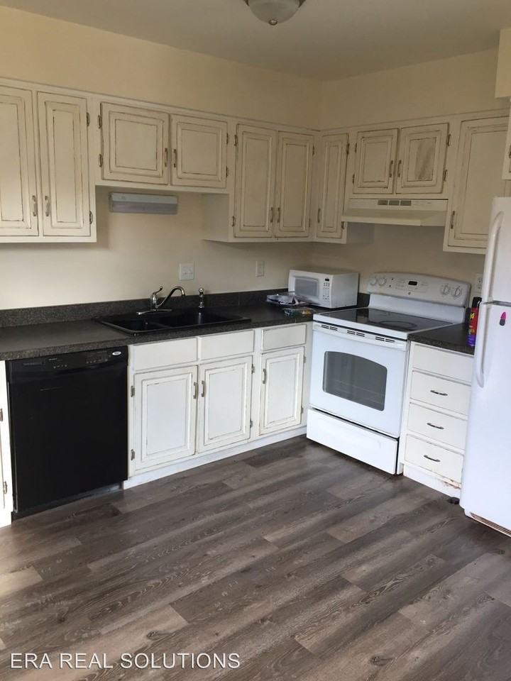 1268 Pegwood Court - Photo 2 of 7