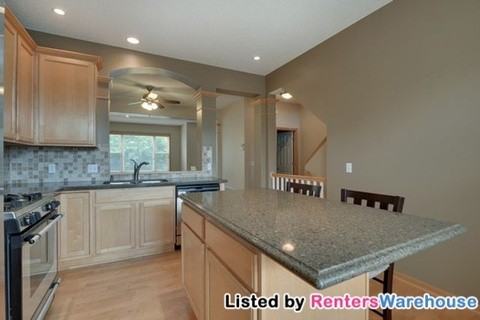 41 4th Ave N #103 - Photo 3 of 15