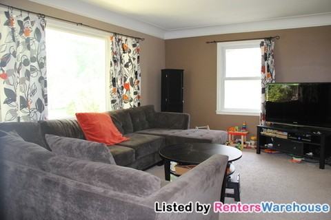 3216 Texas Ave S - Photo 2 of 12