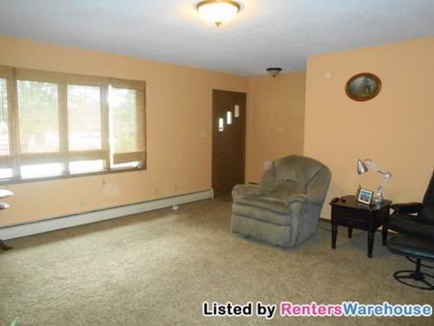 166 2nd Ave SE - Photo 3 of 11