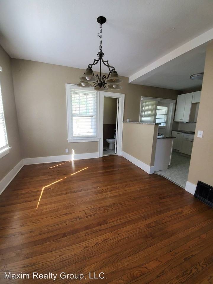 138-140 N 31 ST - Photo 2 of 14