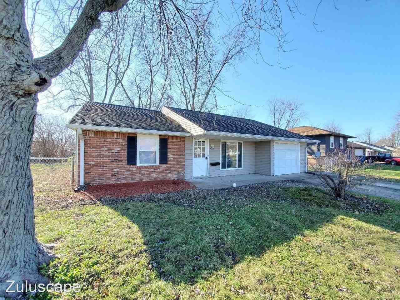 335 Tracy Road - Photo 2 of 19