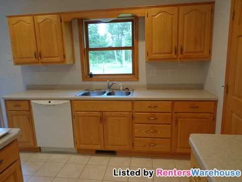 41795 73rd St - Photo 3 of 15