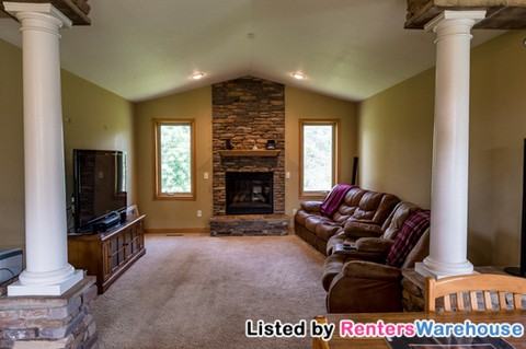 51823 Birch Ave - Photo 3 of 14