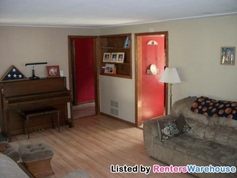 110 7th Ave SE - Photo 3 of 7