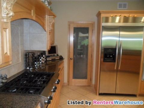 6450 Pipewood Curve - Photo 3 of 15