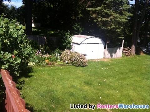 309 Riverview Dr - Photo 3 of 15