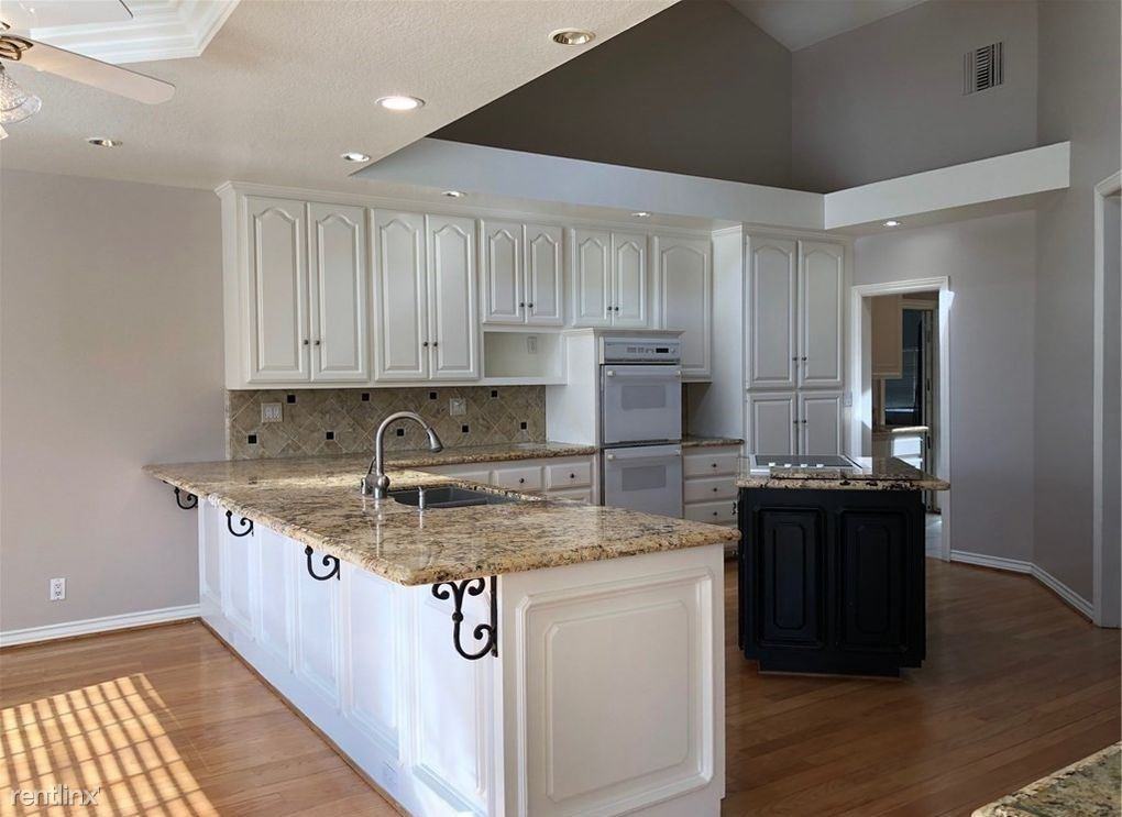 9561 Gallatin Rd - Photo 3 of 6
