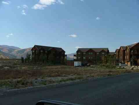 214 S Avion Dr - Photo 3 of 15