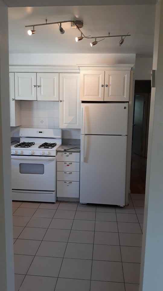 72-19 Vleigh Place #2nd floior - Photo 3 of 11