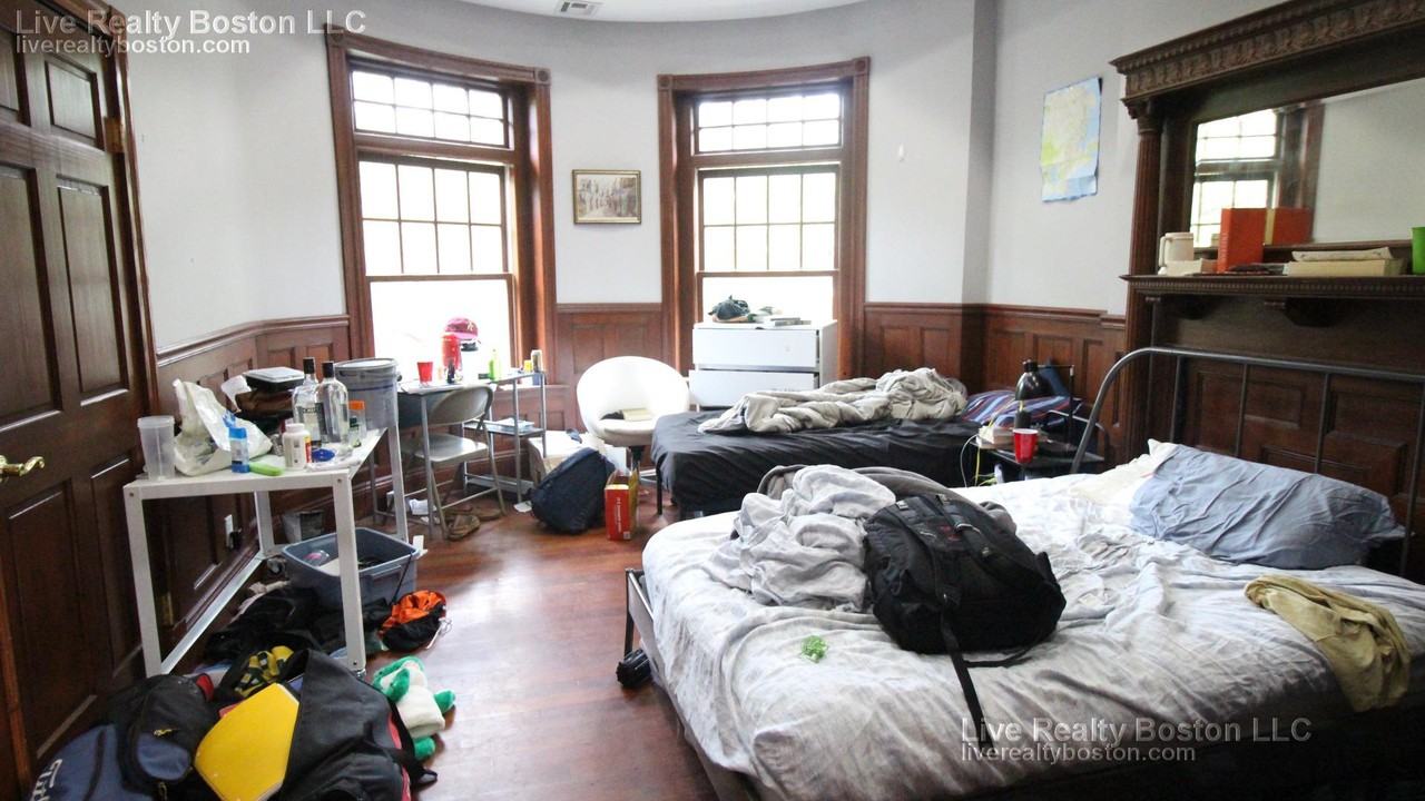 12 Strathmore Road - Photo 2 of 2