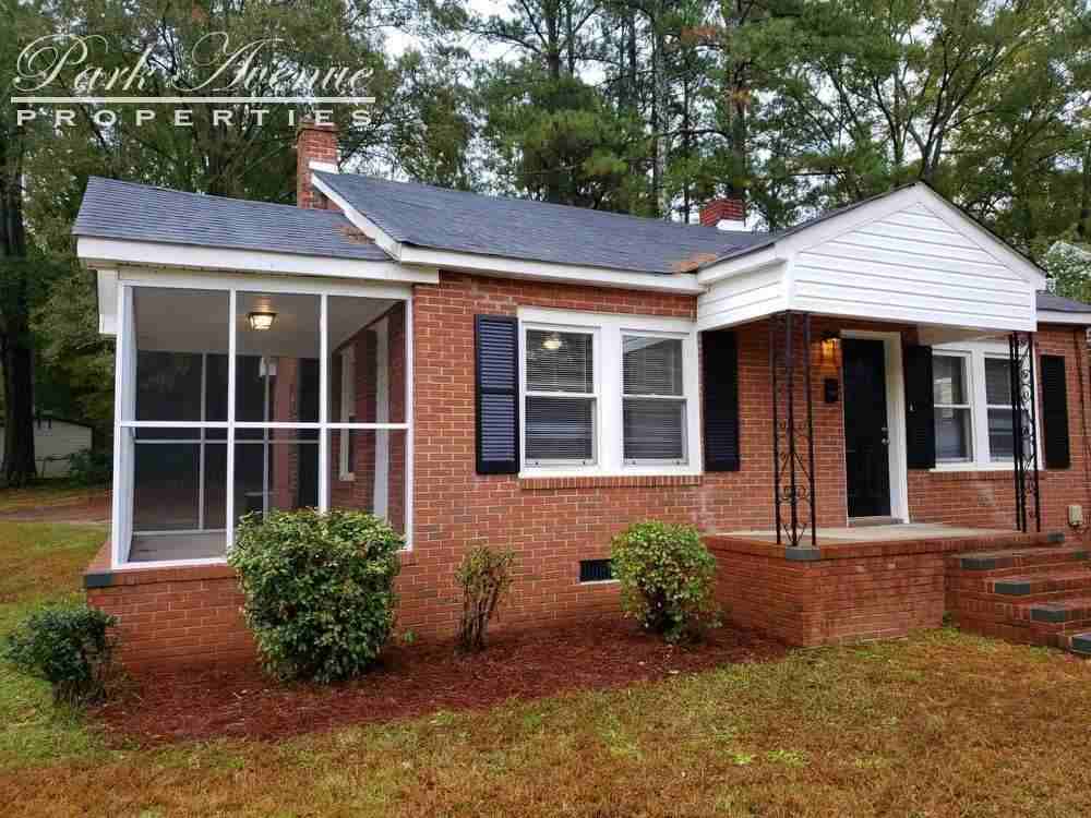 143 Loomis Street - Photo 3 of 10