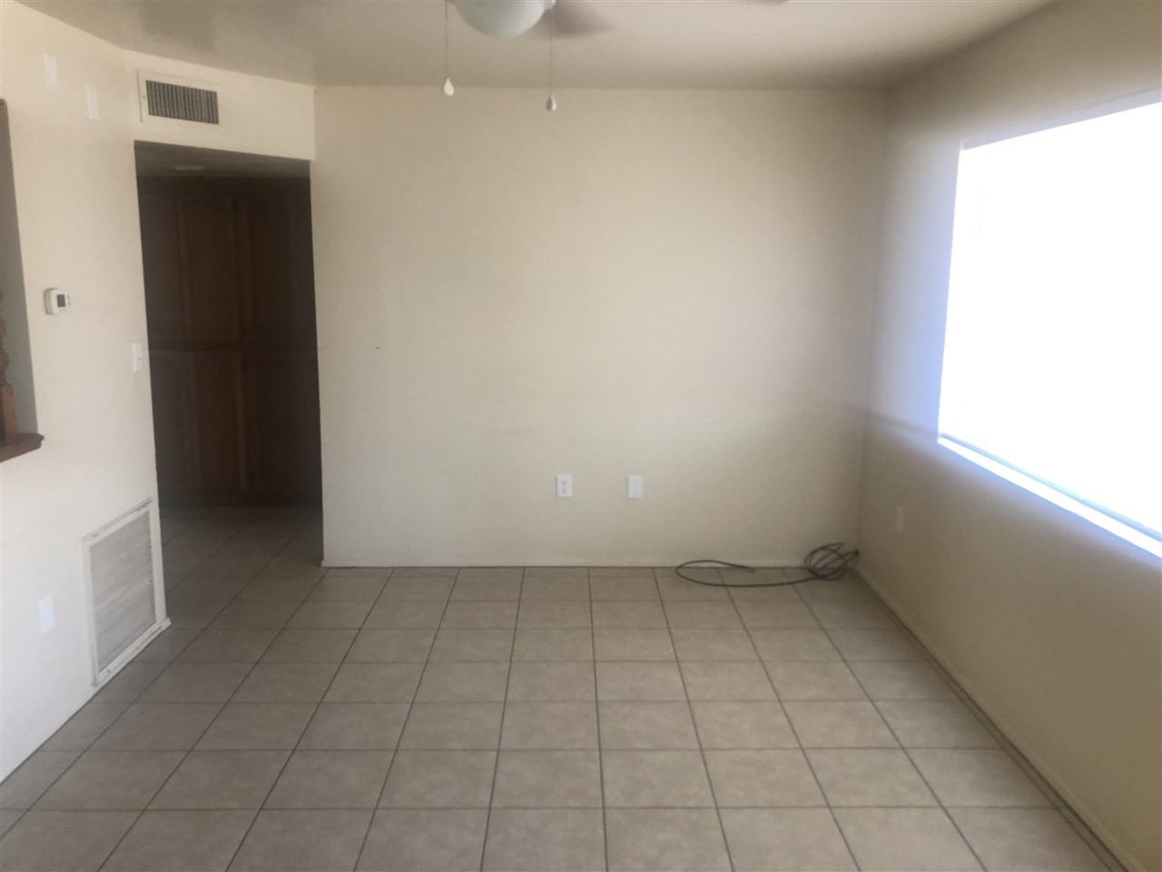 28707 Bakersfield - Photo 2 of 8