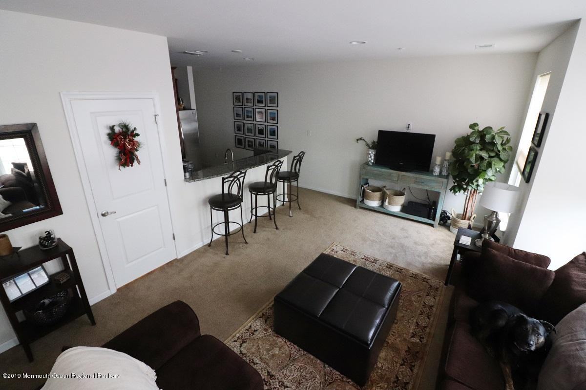 14 Kyle Drive - Photo 3 of 11