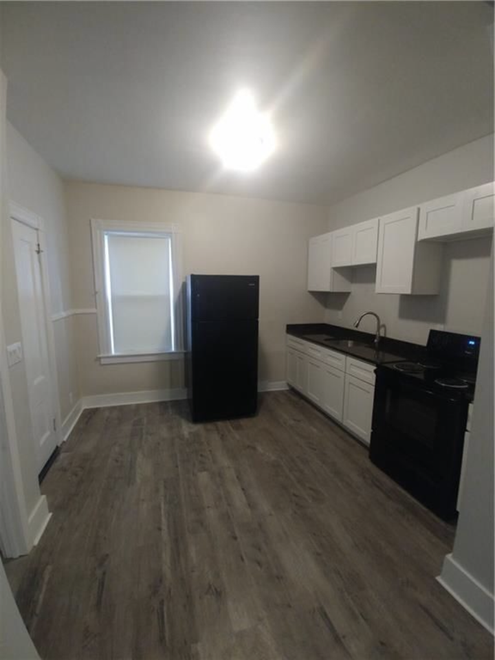 24 Jewell St #1 - Photo 2 of 8