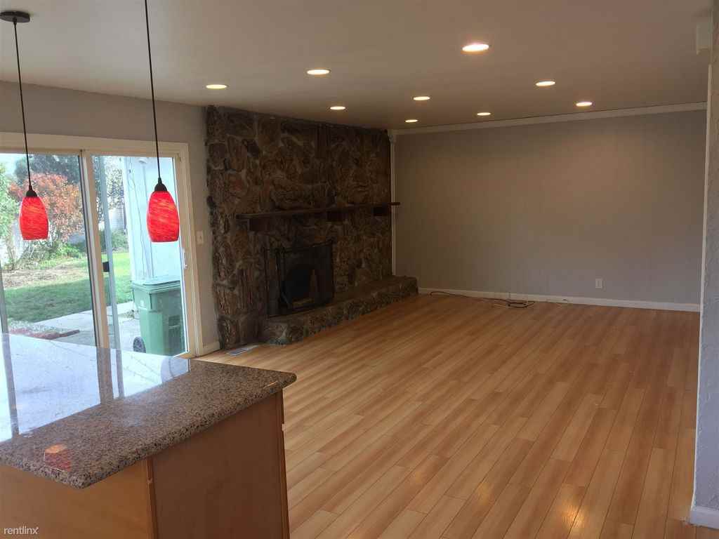 35522 Dee Pl - Photo 3 of 23