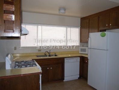 4054 Alta Lorraine Way - Photo 3 of 14