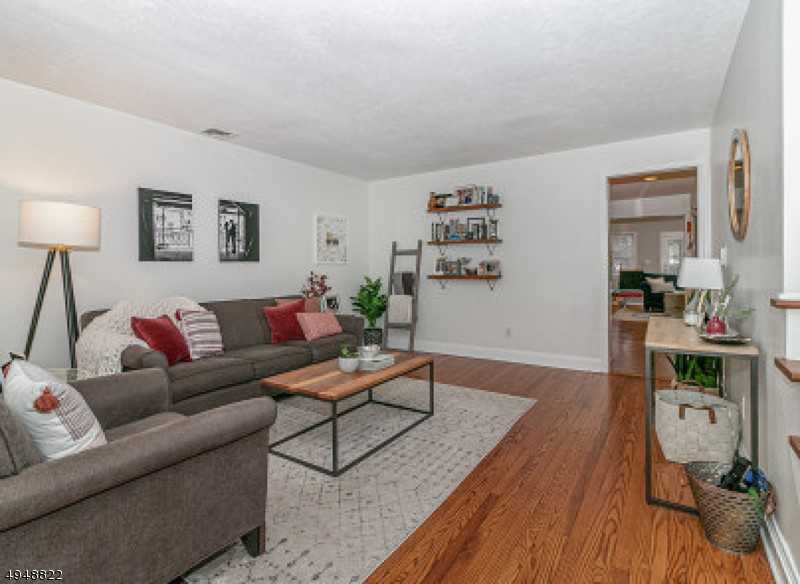 412 Lexington Ave - Photo 2 of 22