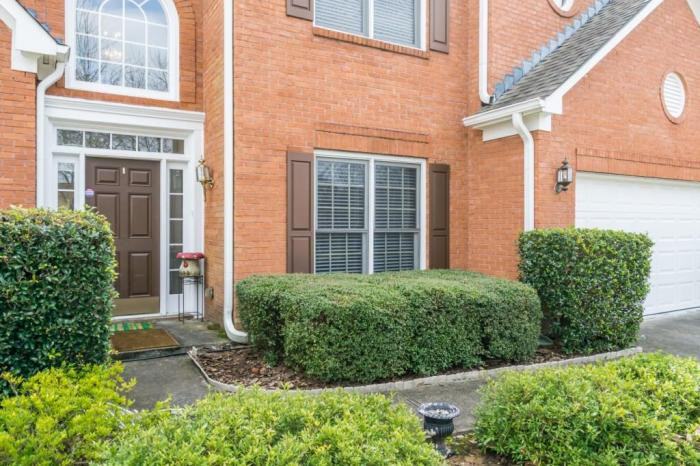 1754 Millside Drive Ne - Photo 3 of 30