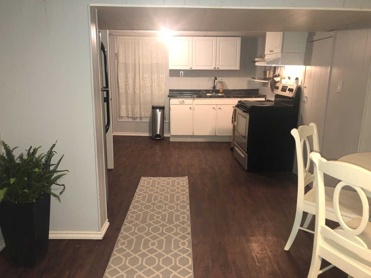 833 Dundas Street East - Photo 2 of 10