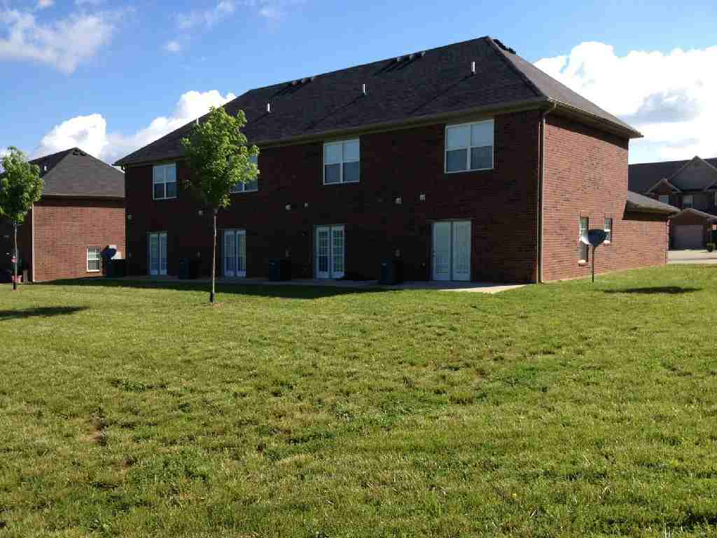 Pin Oak Villas of Kentucky - Photo 2 of 3